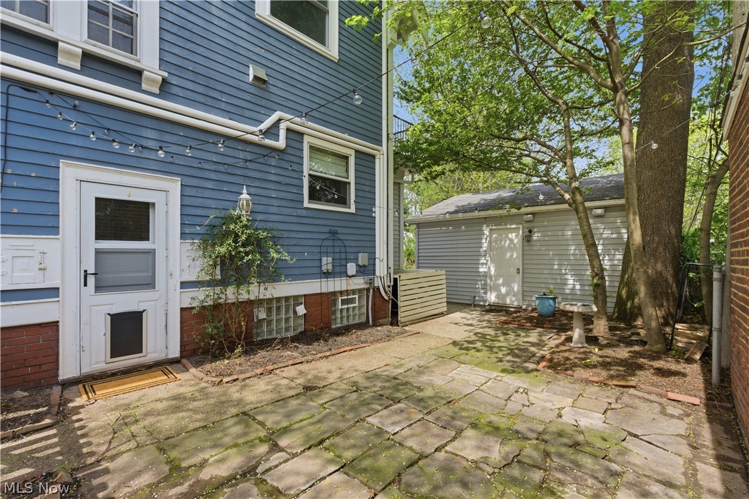 17212 Hilliard Road Lakewood OH 44107