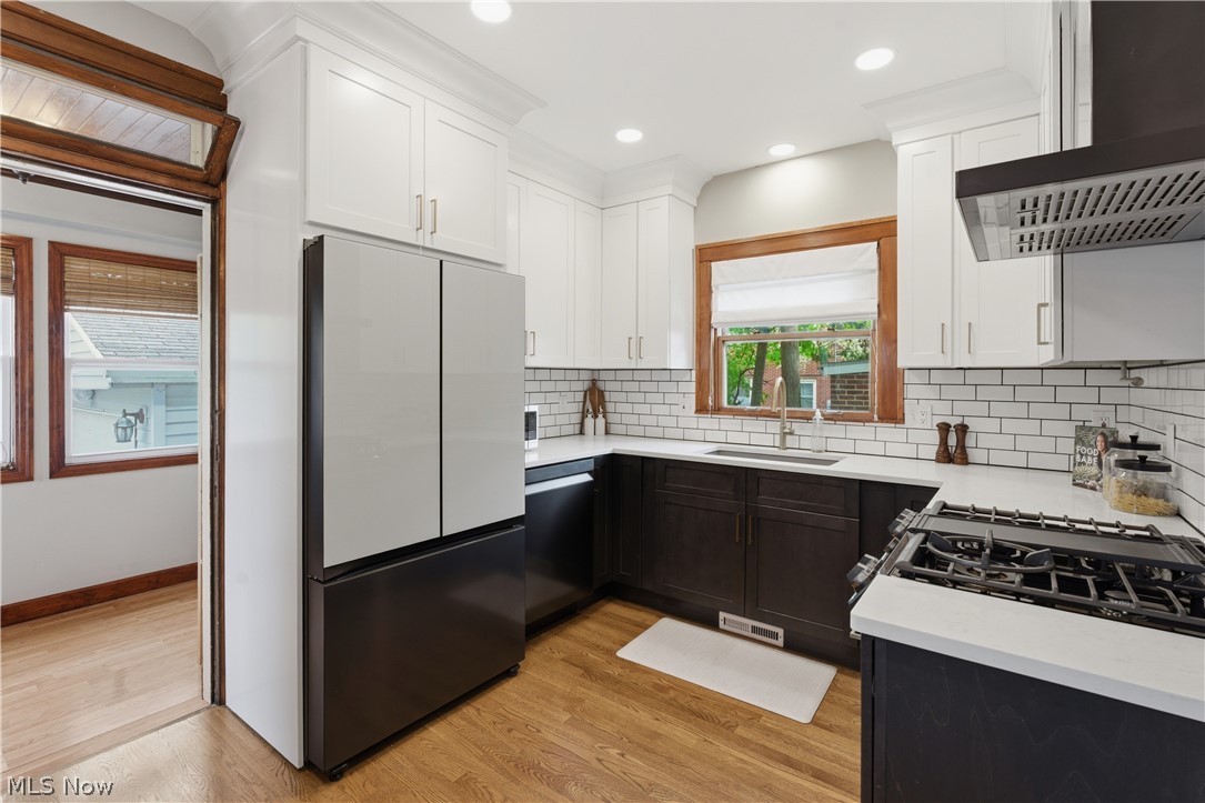 17212 Hilliard Road Lakewood OH 44107