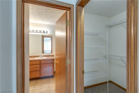 3061 Dover Drive Akron OH 44312