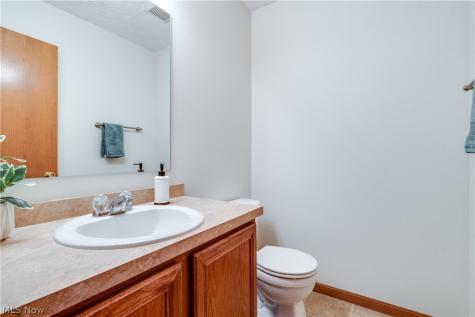 3061 Dover Drive Akron OH 44312