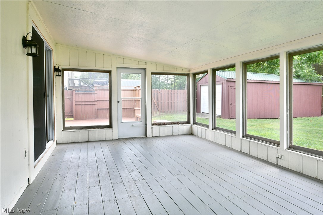 1382 Northfield Mineral Ridge OH 44440