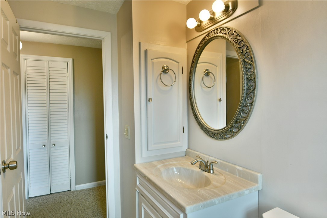 1382 Northfield Mineral Ridge OH 44440