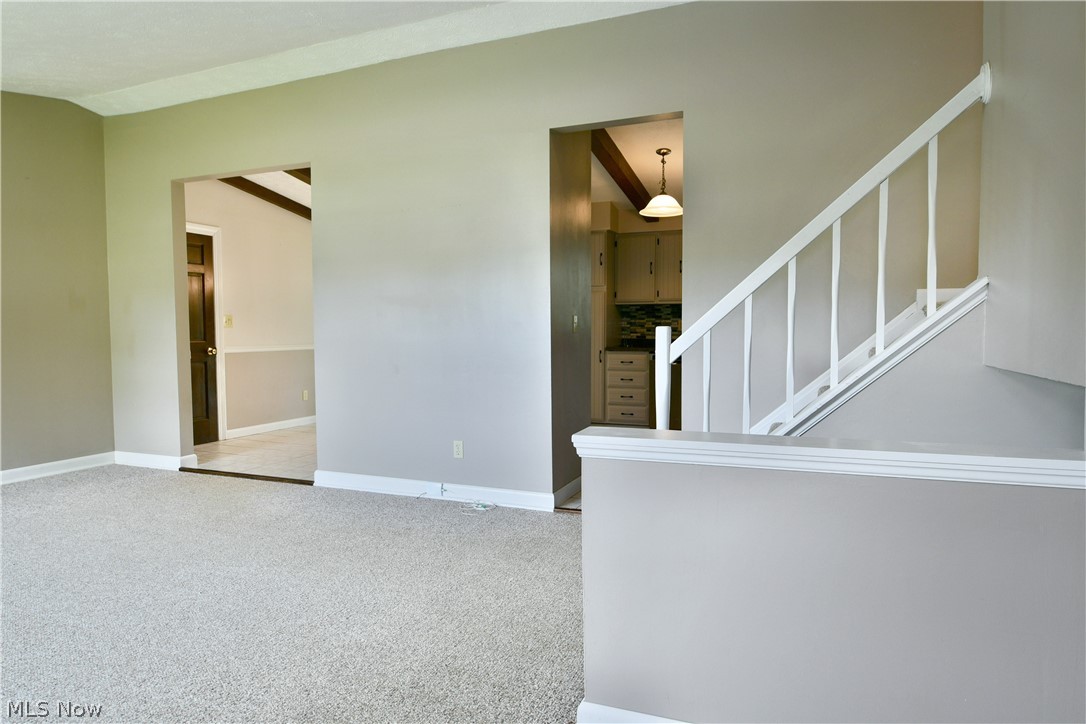 1382 Northfield Mineral Ridge OH 44440
