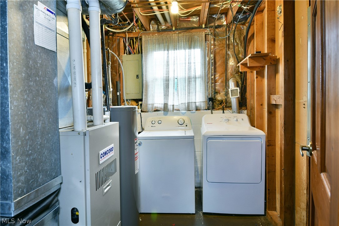 1382 Northfield Mineral Ridge OH 44440