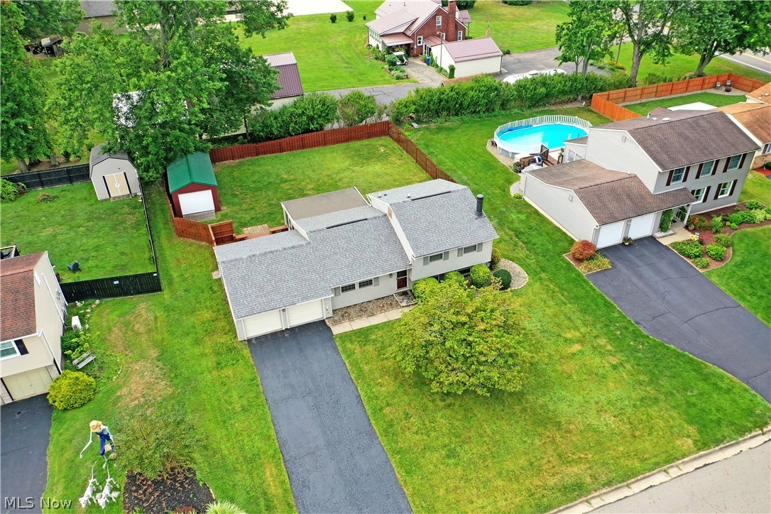1382 Northfield Mineral Ridge OH 44440