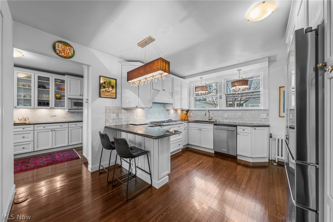 2352 Woodmere Drive Cleveland Heights OH 44106