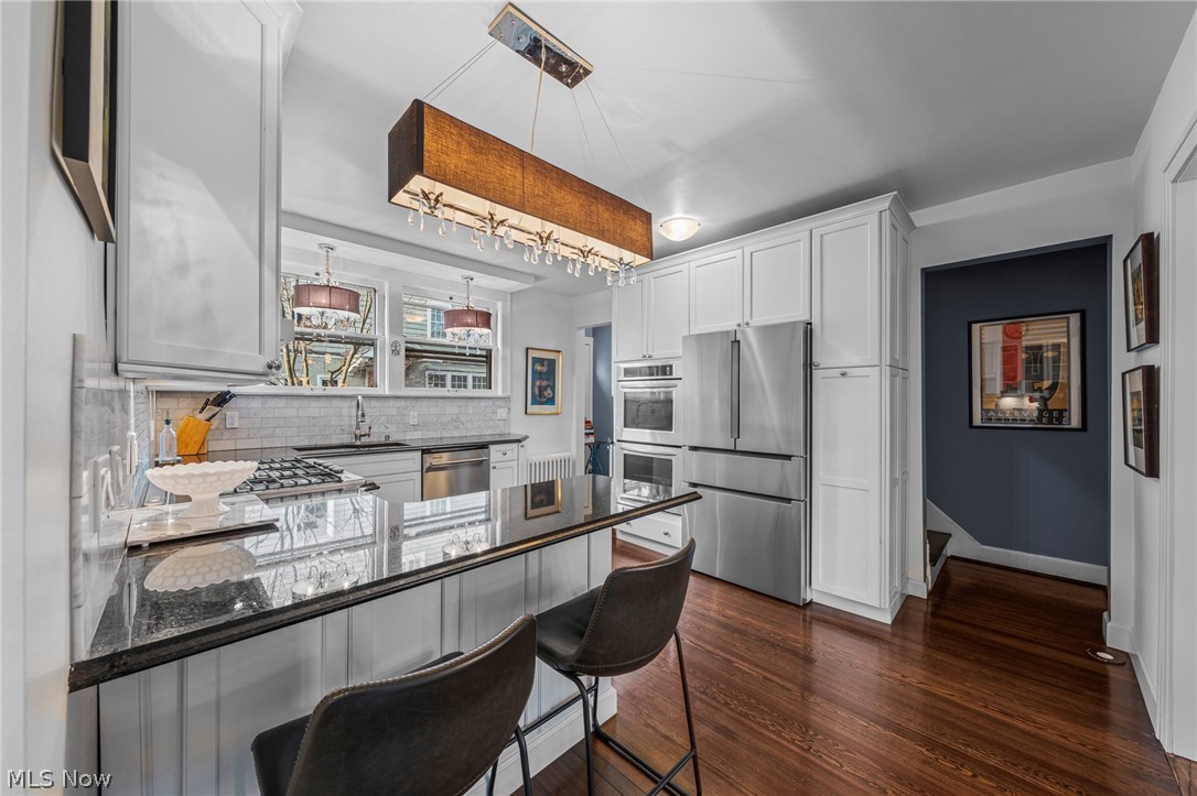 2352 Woodmere Drive Cleveland Heights OH 44106