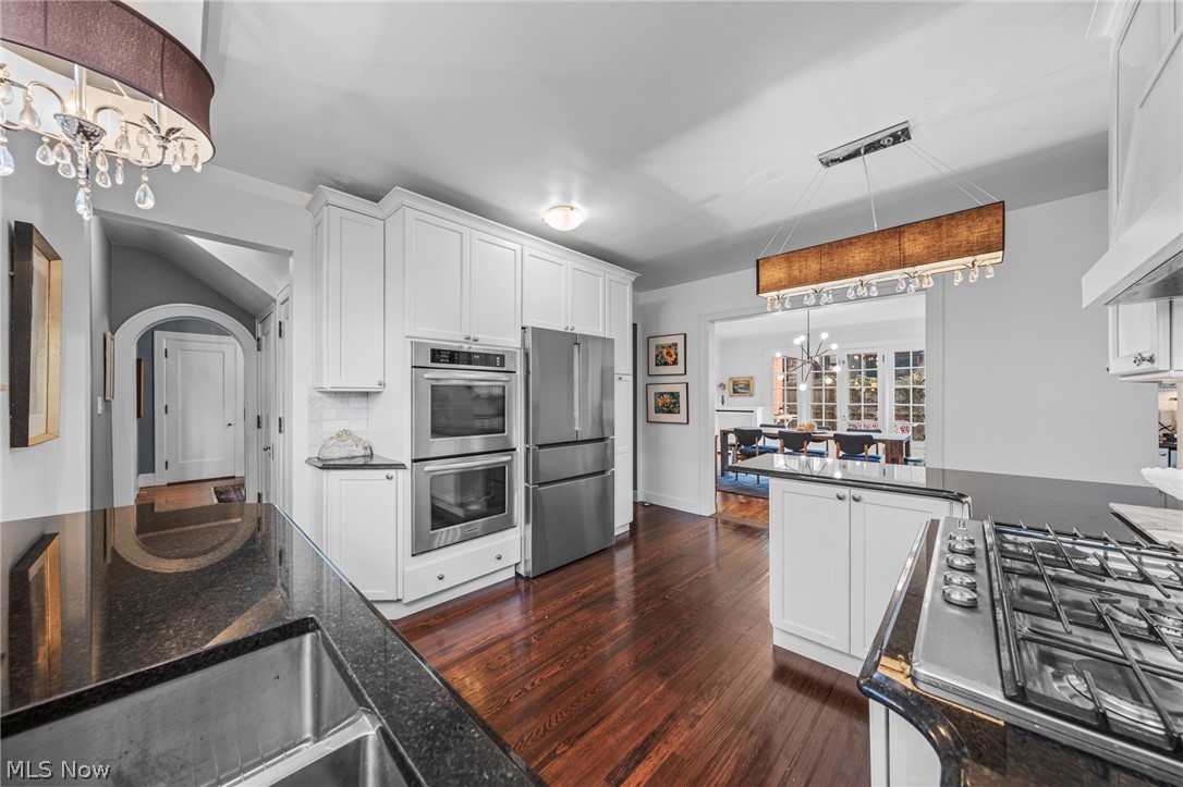 2352 Woodmere Drive Cleveland Heights OH 44106