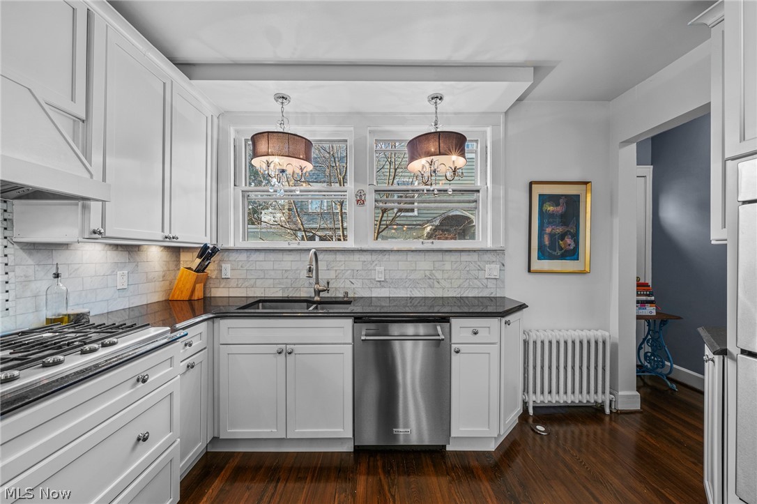 2352 Woodmere Drive Cleveland Heights OH 44106
