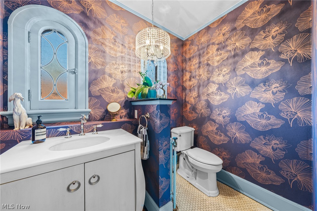 2352 Woodmere Drive Cleveland Heights OH 44106