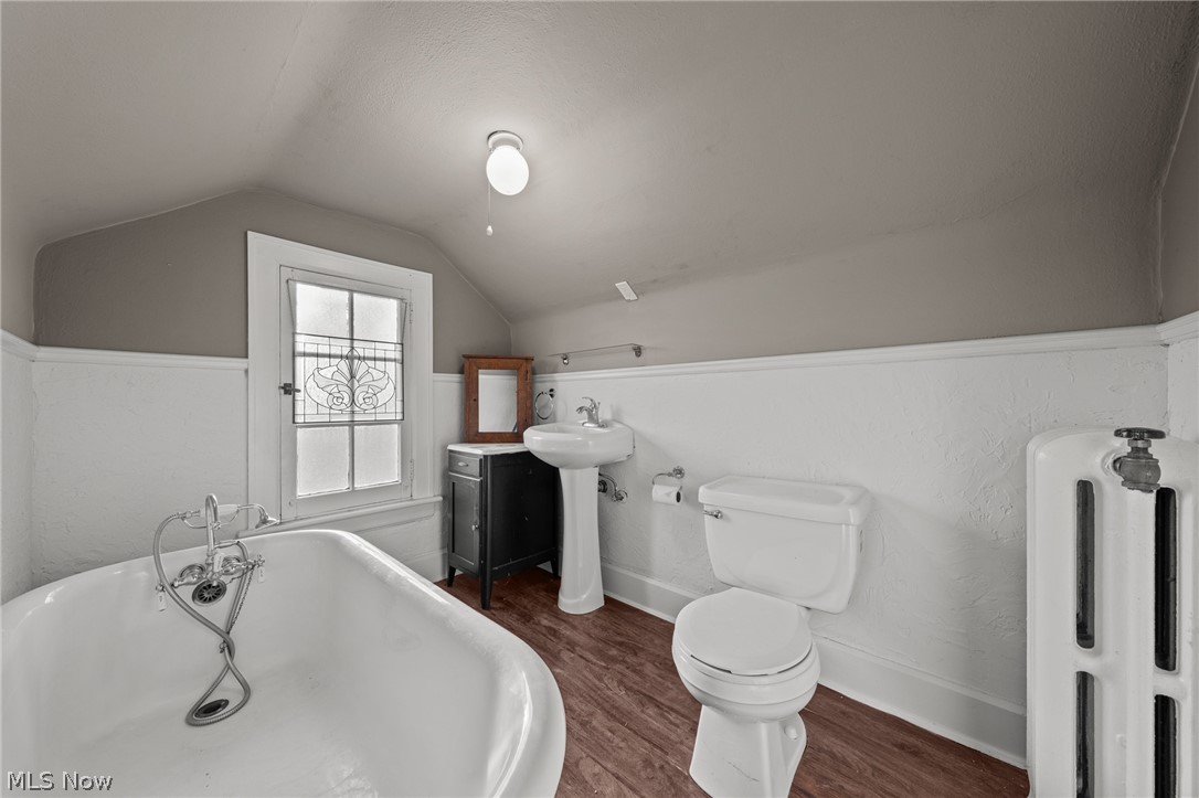 2352 Woodmere Drive Cleveland Heights OH 44106