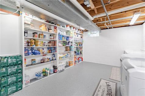 6980 Ames Road Parma OH 44129