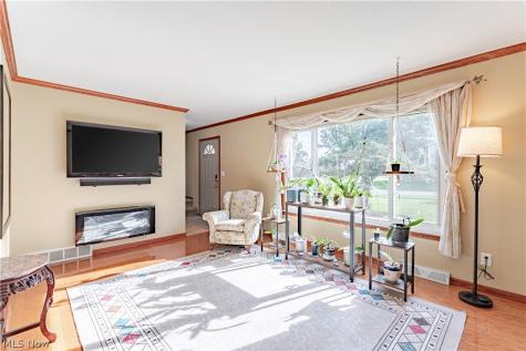 6980 Ames Road Parma OH 44129