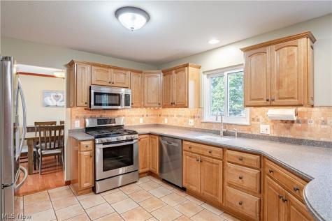 6980 Ames Road Parma OH 44129