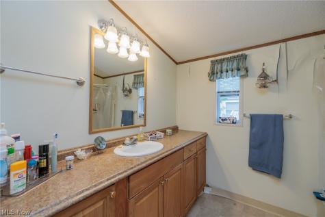 31 Grand Boulevard Olmsted Twp OH 44138