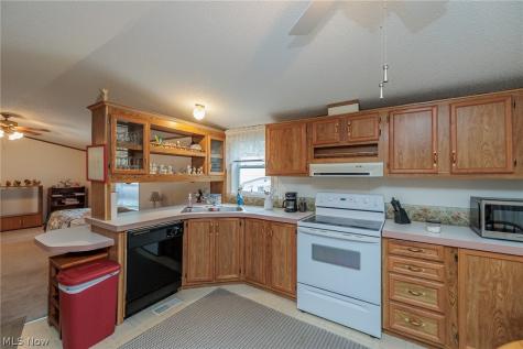 31 Grand Boulevard Olmsted Twp OH 44138