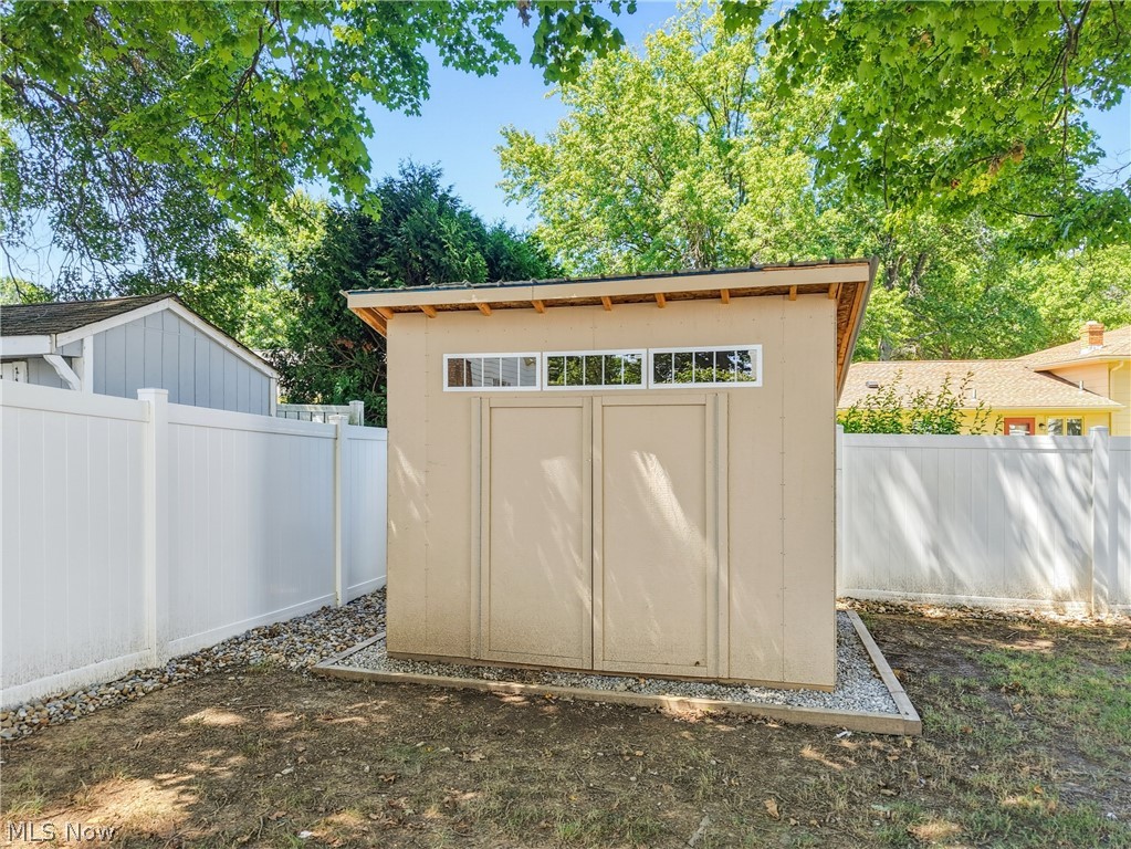 222 High Point Drive Wadsworth OH 44281