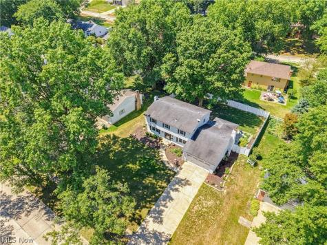 222 High Point Drive Wadsworth OH 44281