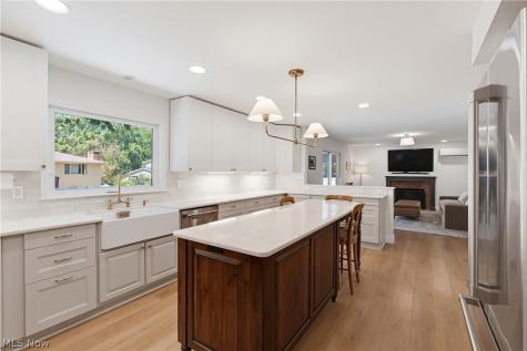 222 High Point Drive Wadsworth OH 44281