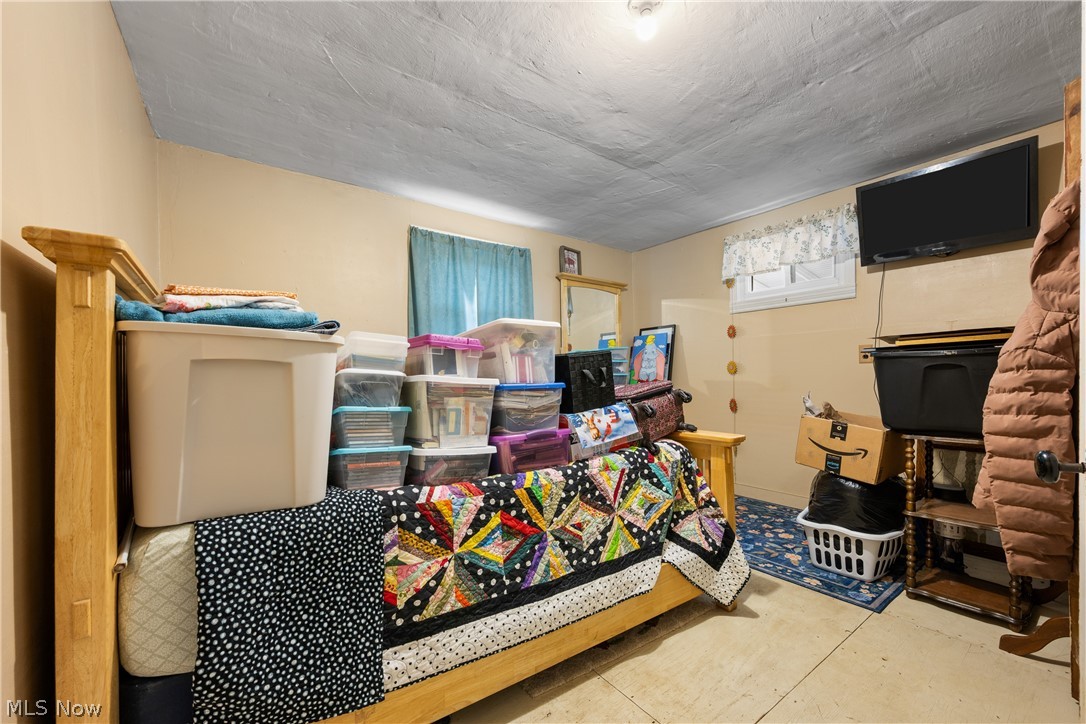 1726 Knox Boulevard Akron OH 44320