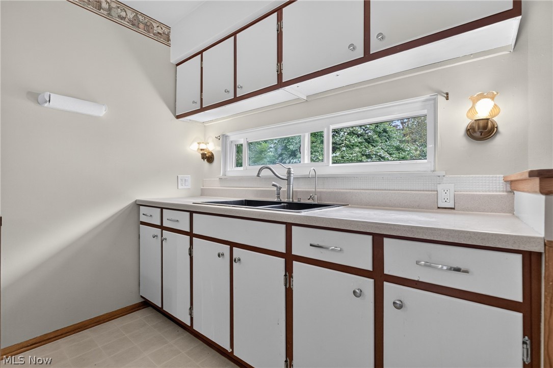 972 Rosewood Drive Elyria OH 44035