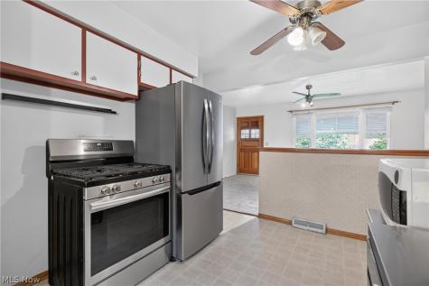 972 Rosewood Drive Elyria OH 44035
