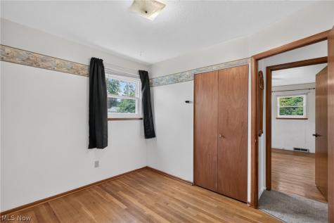 972 Rosewood Drive Elyria OH 44035
