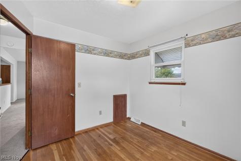 972 Rosewood Drive Elyria OH 44035