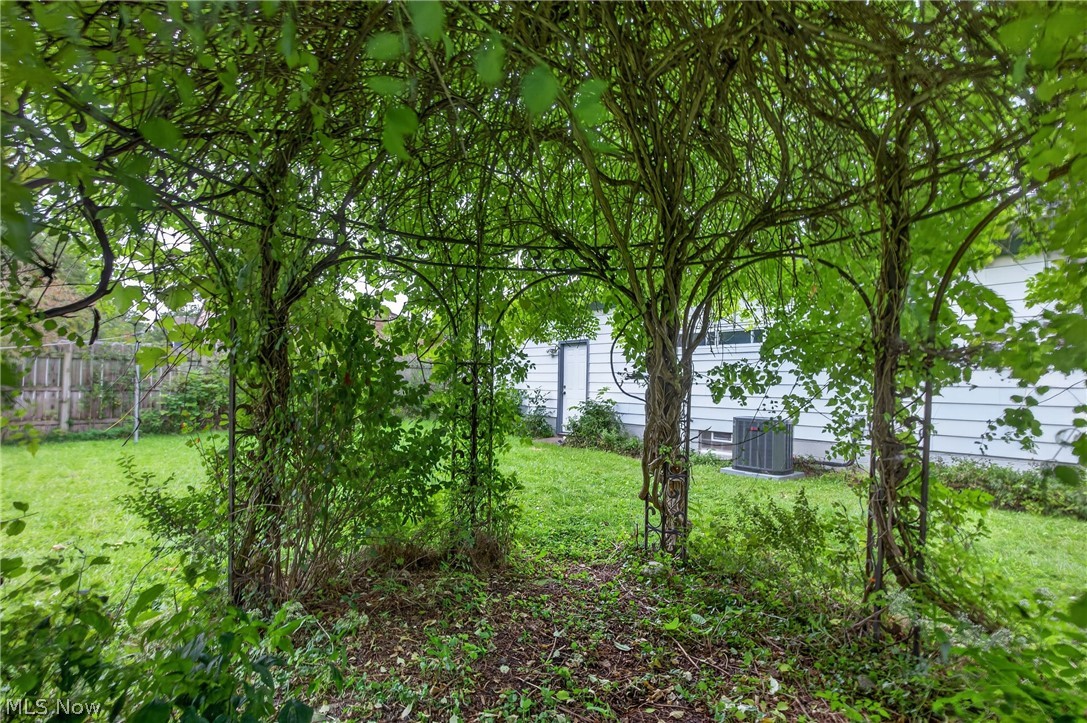 972 Rosewood Drive Elyria OH 44035