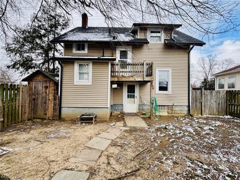 1051 W Main Street Ravenna OH 44266