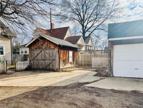 1051 W Main Street Ravenna OH 44266