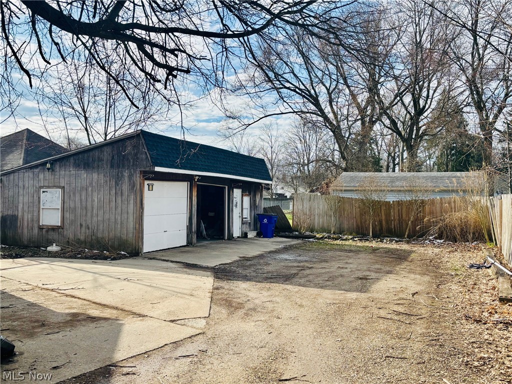 1051 W Main Street Ravenna OH 44266