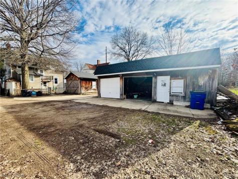 1051 W Main Street Ravenna OH 44266