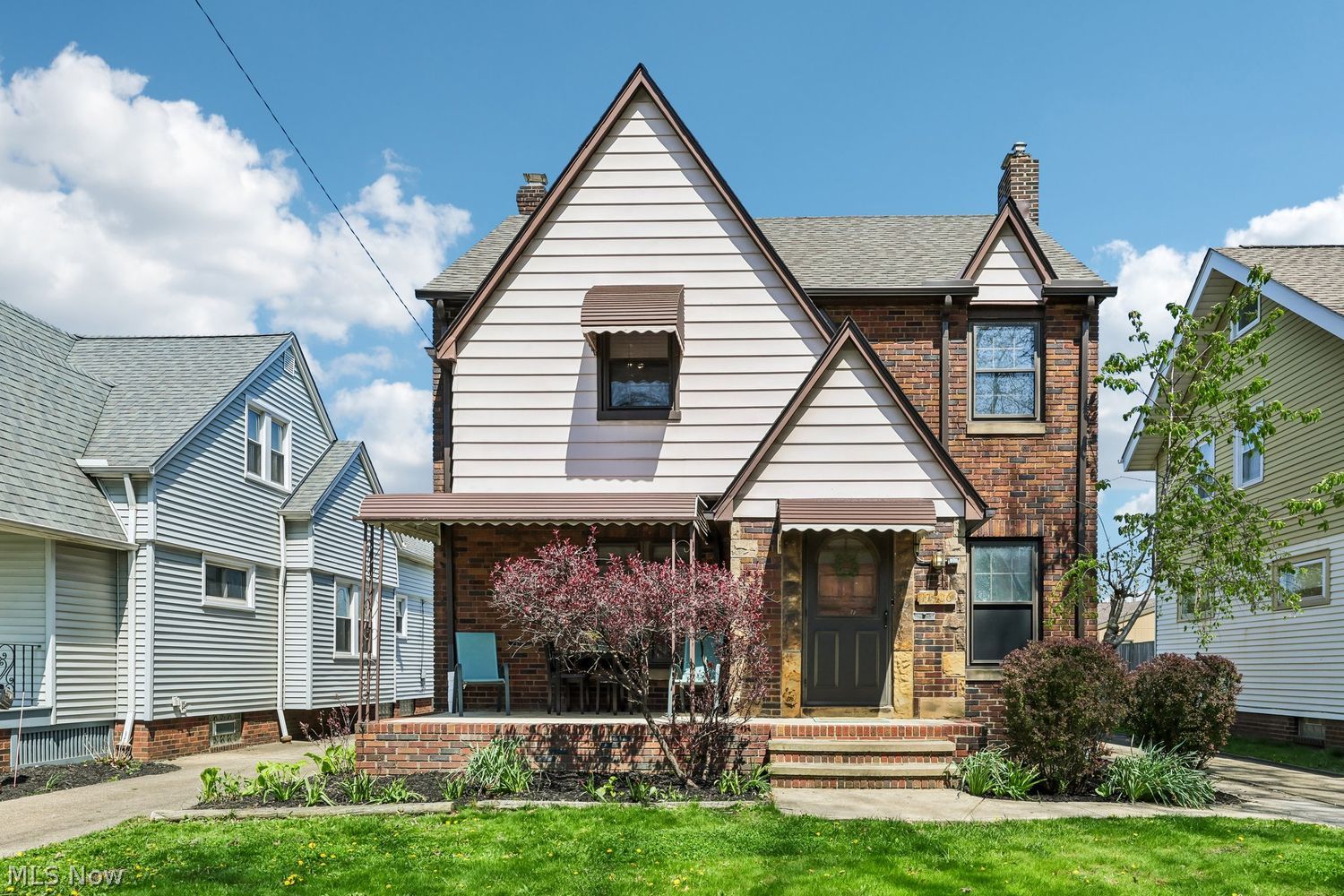 17406 Milburn Avenue Cleveland OH 44135