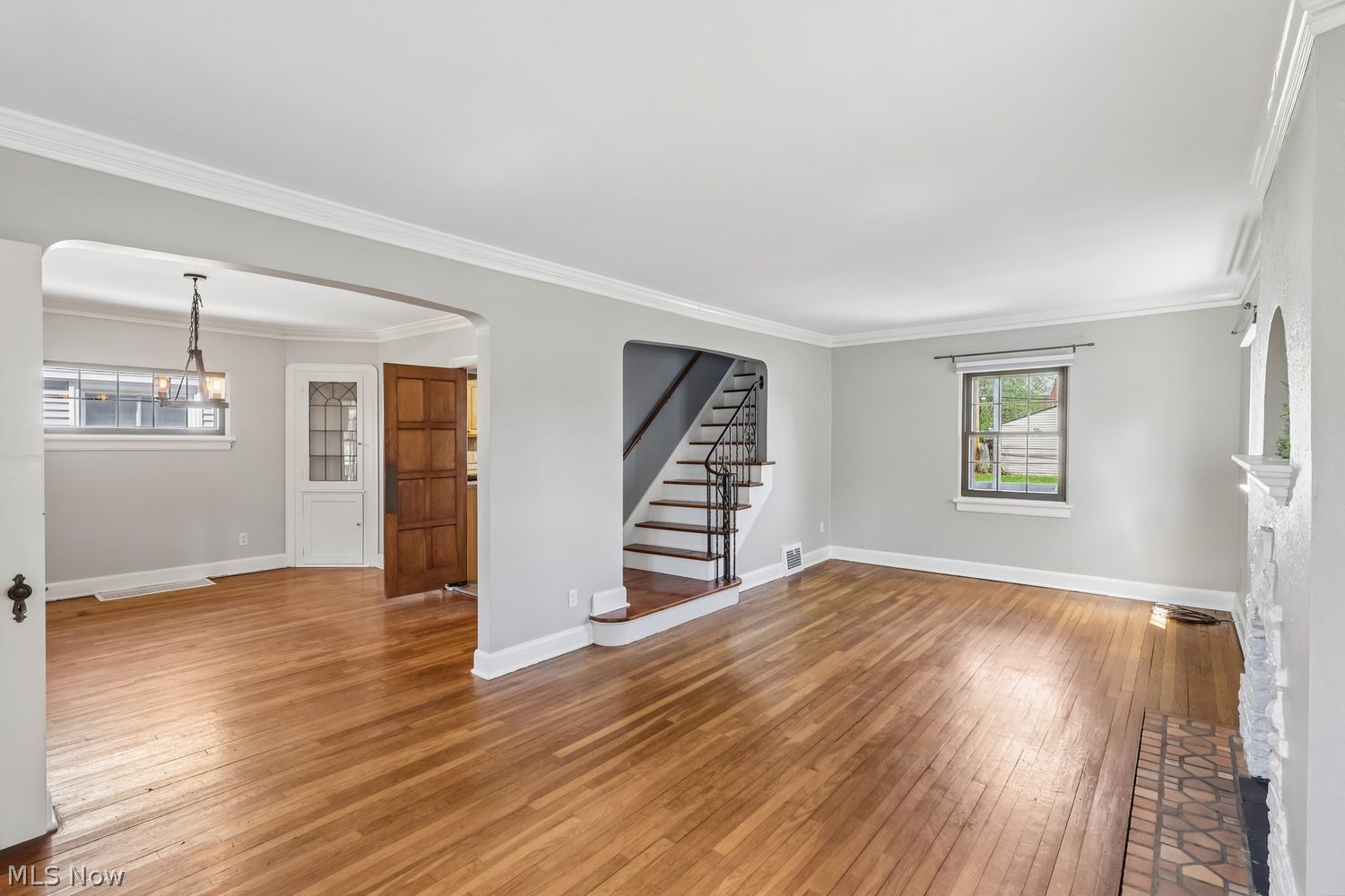 17406 Milburn Avenue Cleveland OH 44135