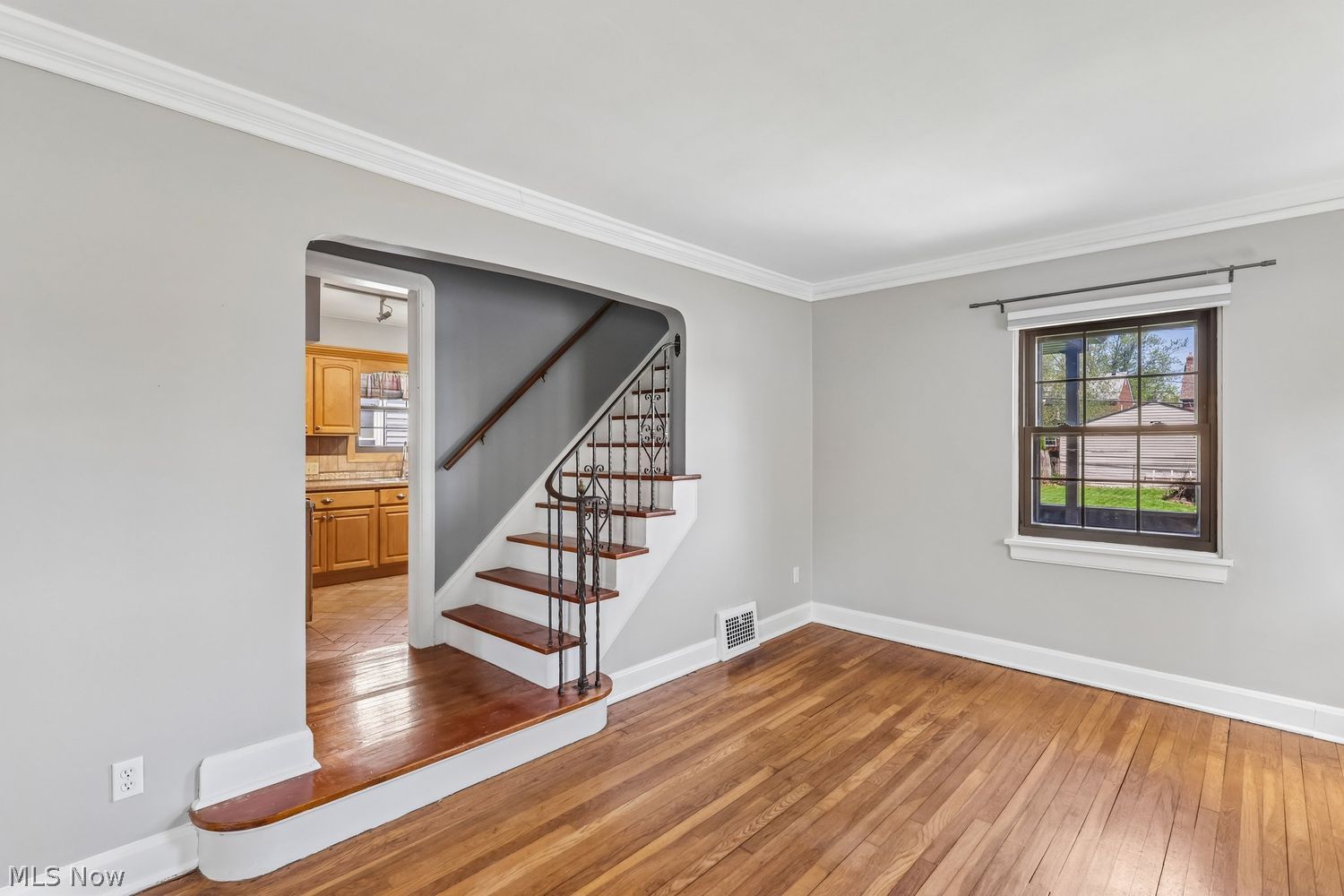 17406 Milburn Avenue Cleveland OH 44135