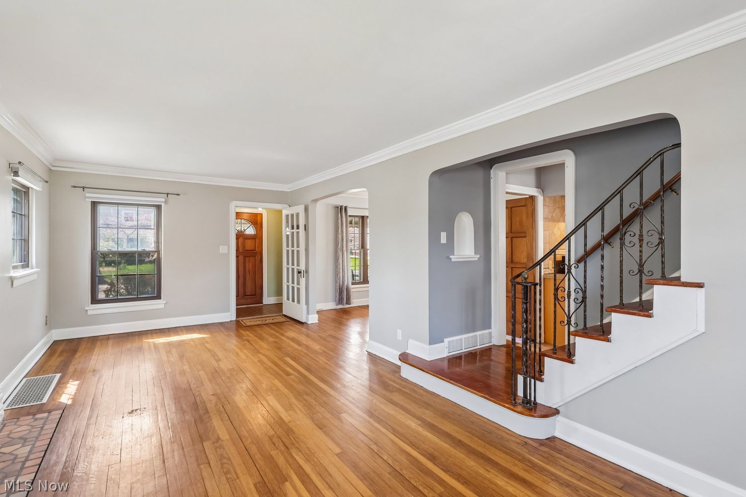 17406 Milburn Avenue Cleveland OH 44135