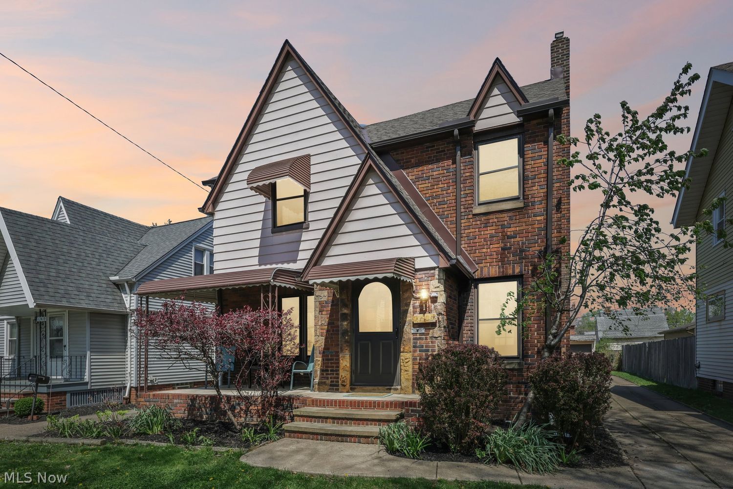 17406 Milburn Avenue Cleveland OH 44135