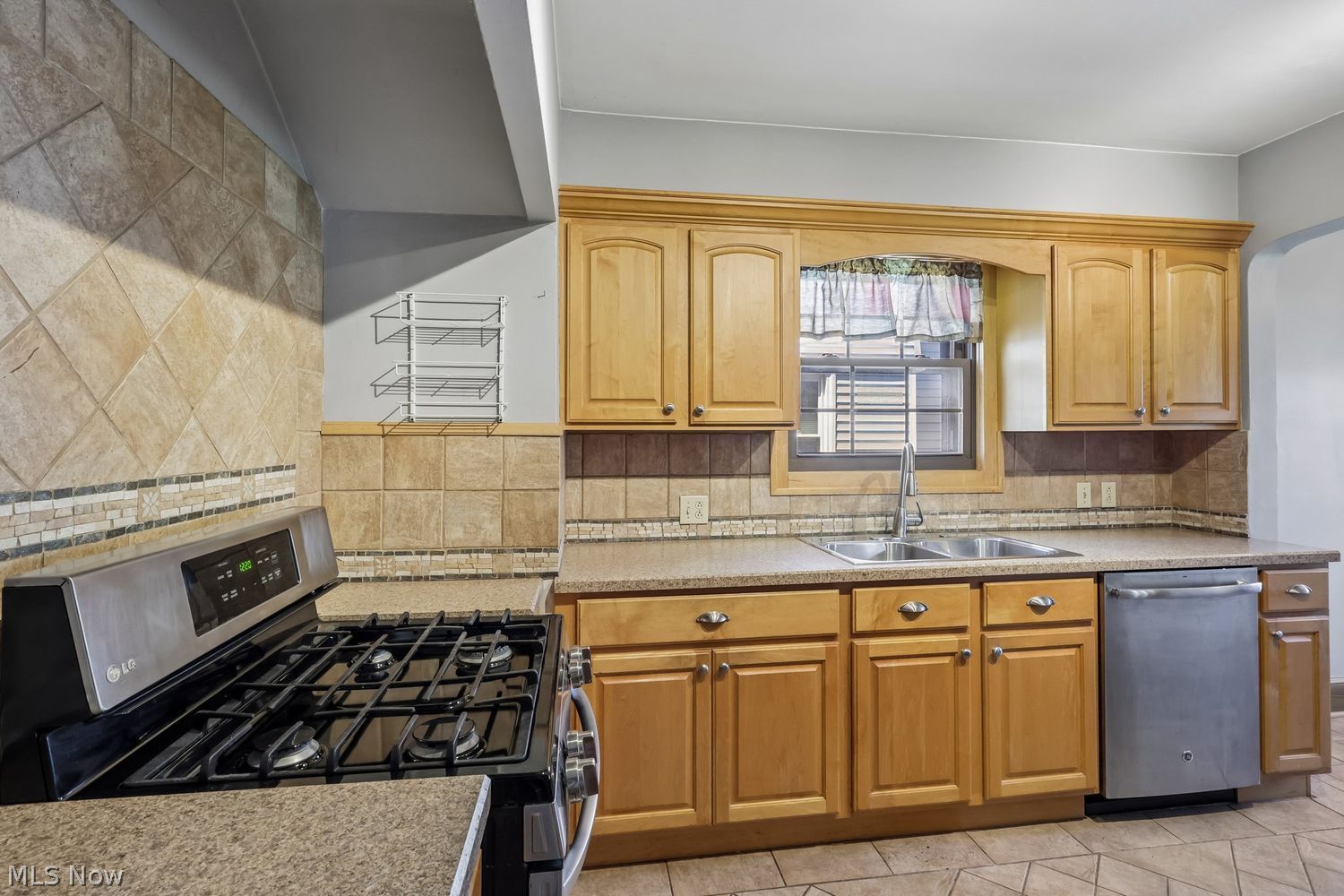 17406 Milburn Avenue Cleveland OH 44135