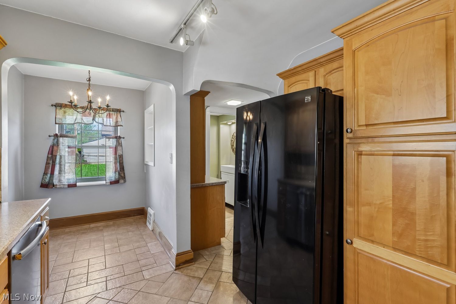 17406 Milburn Avenue Cleveland OH 44135