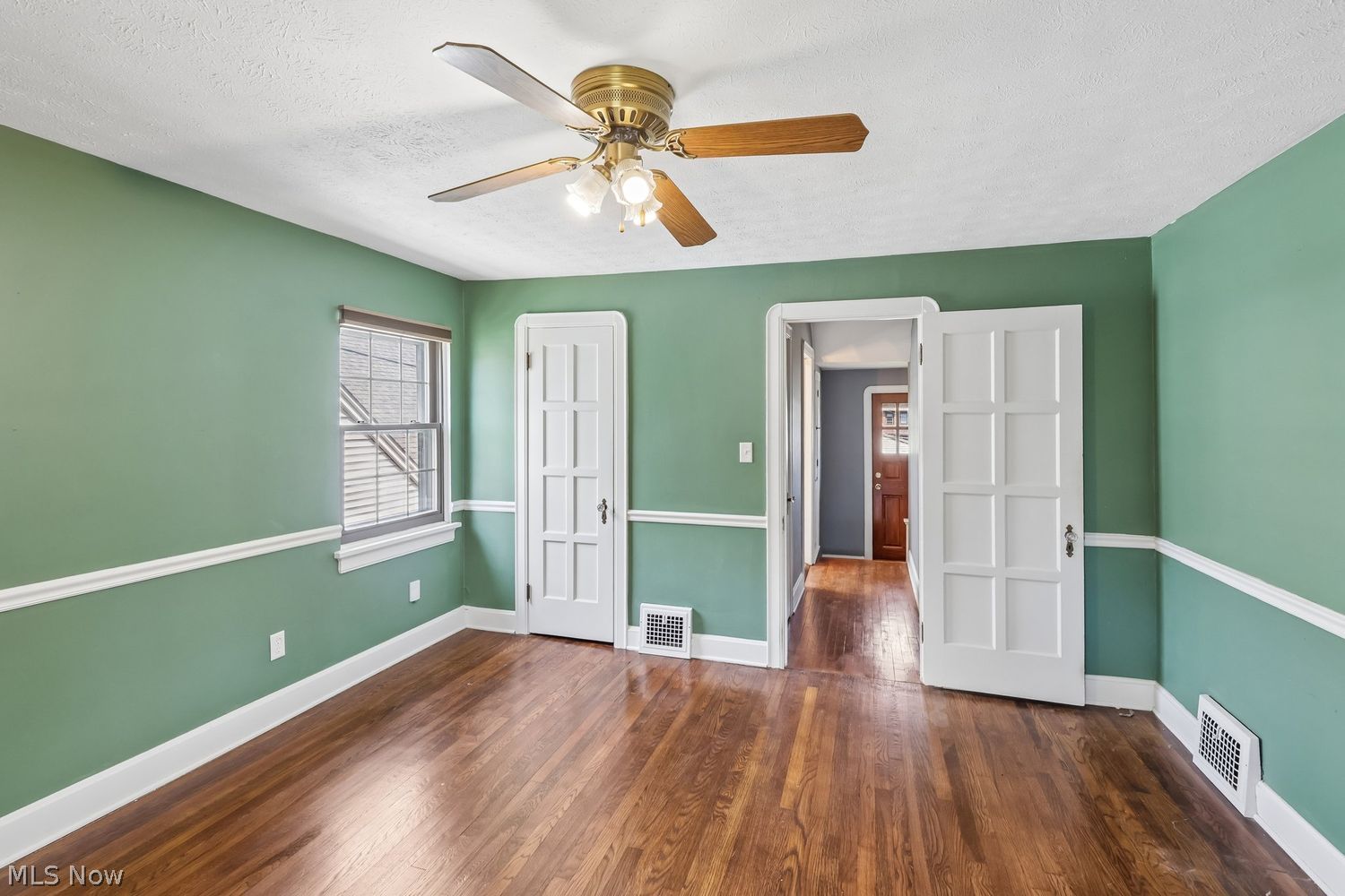 17406 Milburn Avenue Cleveland OH 44135