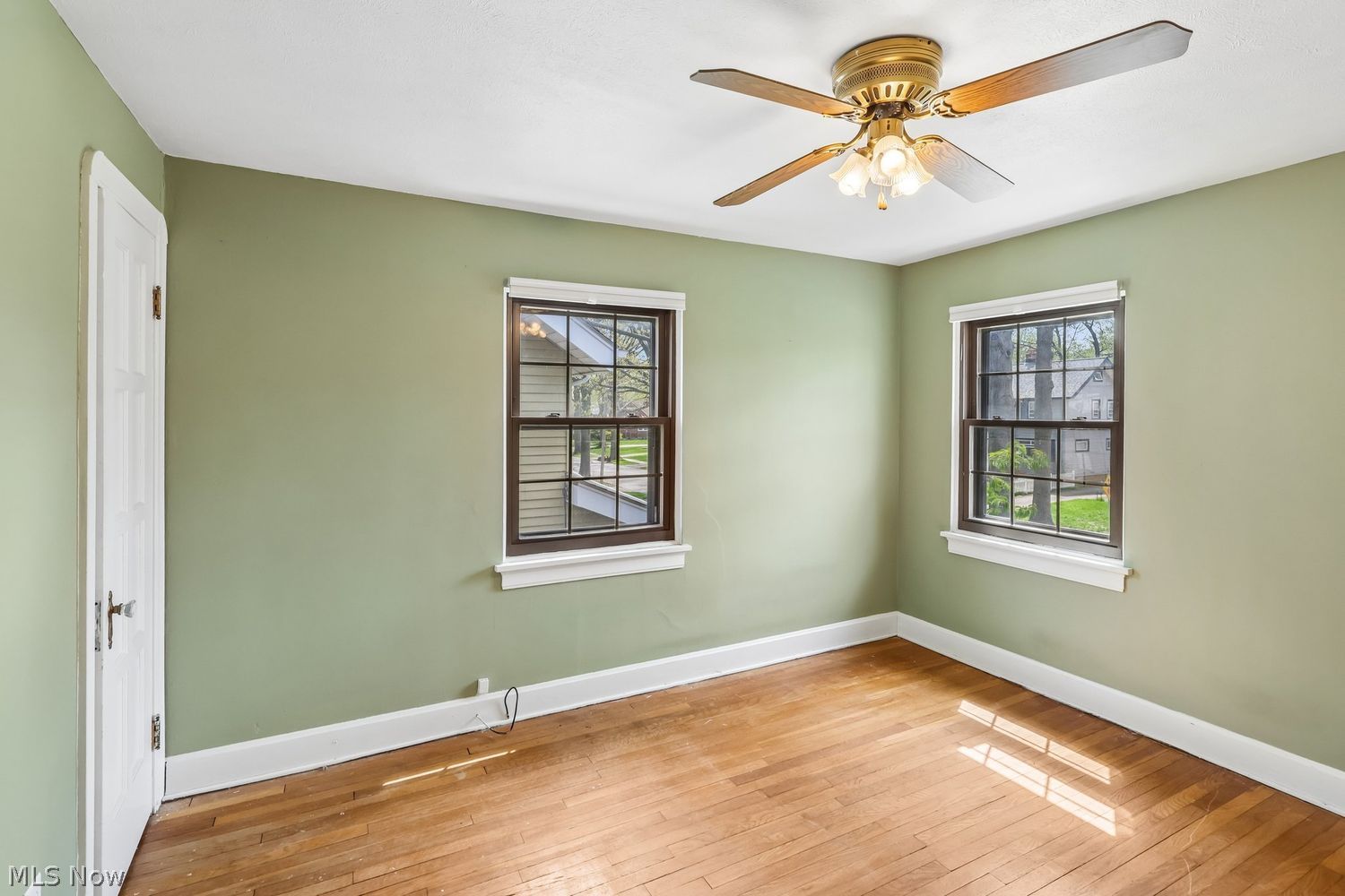 17406 Milburn Avenue Cleveland OH 44135