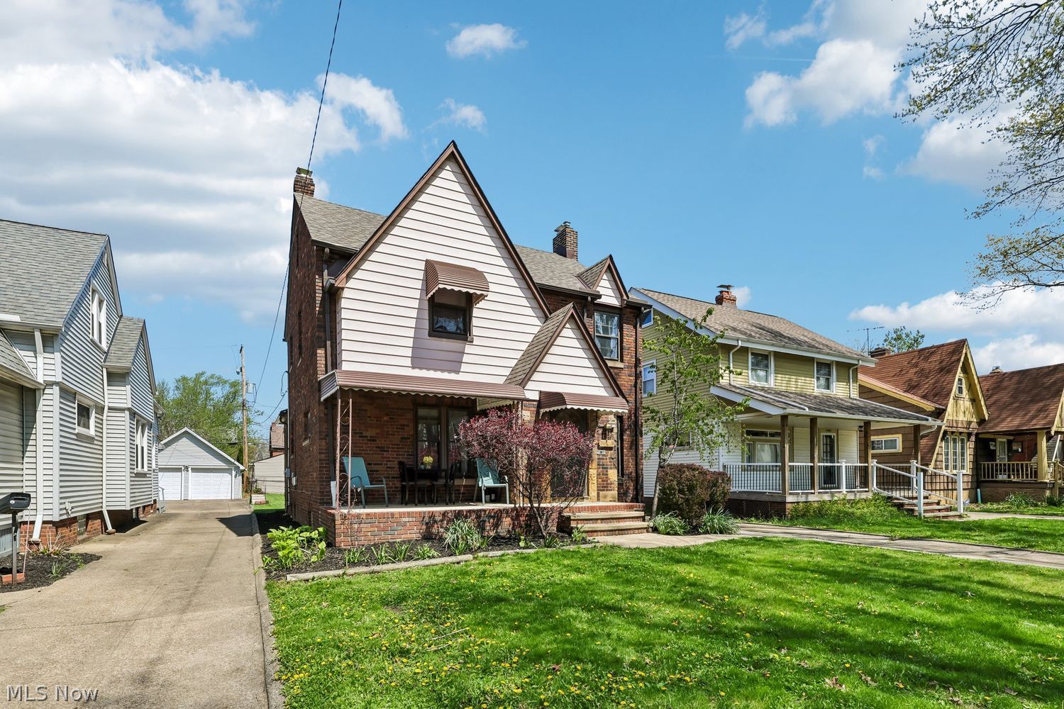 17406 Milburn Avenue Cleveland OH 44135
