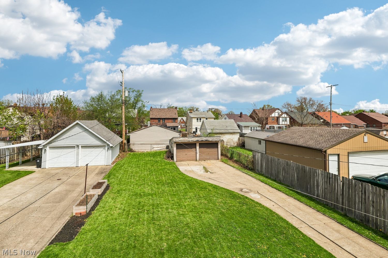 17406 Milburn Avenue Cleveland OH 44135