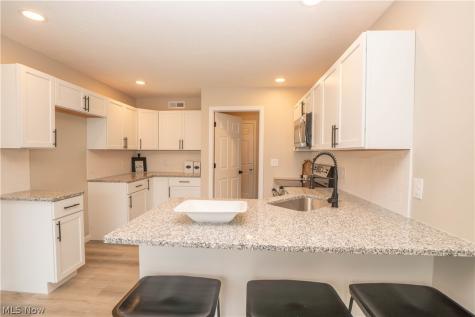 1290 Patriot Place SW Massillon OH 44647