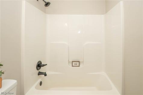 1290 Patriot Place SW Massillon OH 44647