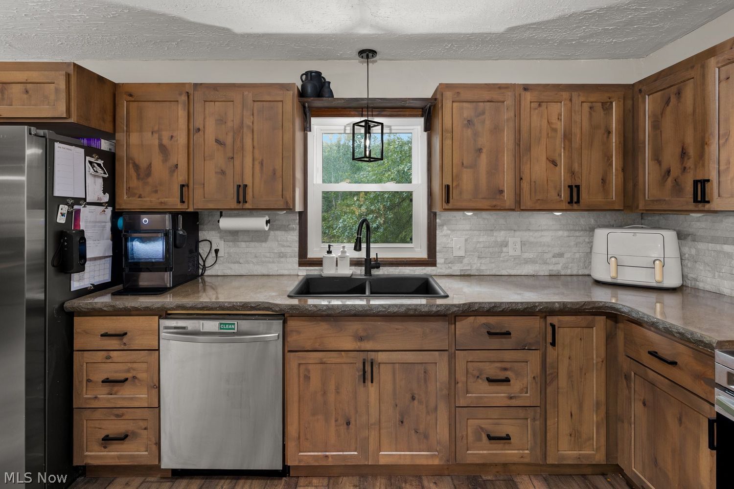 1433 Twp Road 1353 Ashland OH 44805
