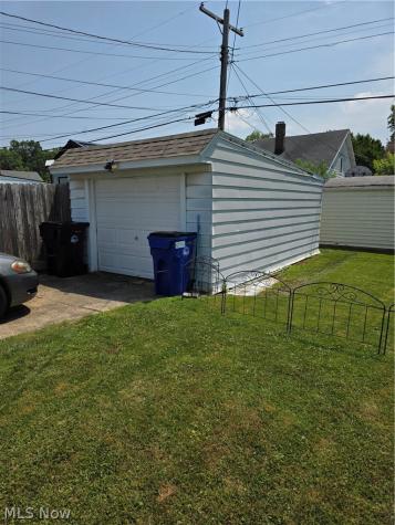 13445 Wainstead Avenue Cleveland OH 44111