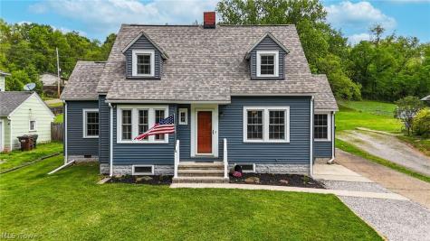 1324 Colegate Drive Marietta OH 45750