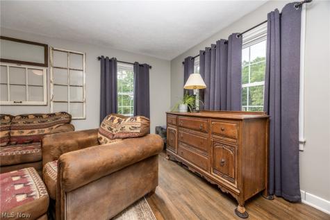 1324 Colegate Drive Marietta OH 45750